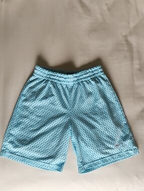 Nike Boys Light Blue Mesh Athletic Shorts Sz L